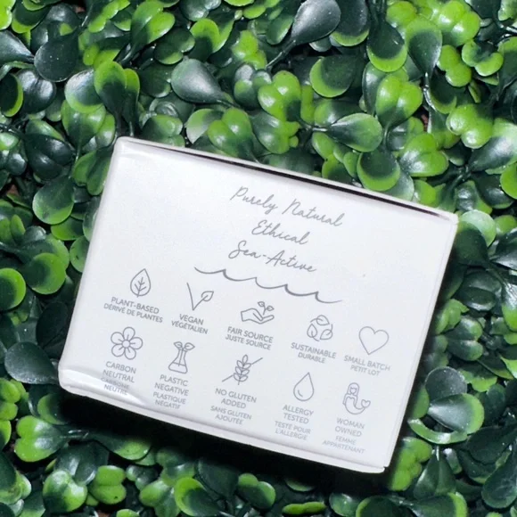 AQUA AURA Reparative Eye Creme, NEW IN BOX - Picture 4 of 7